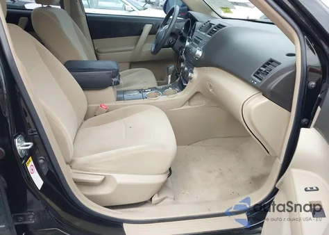 2010 Toyota Highlander Base V6 z USA, uszkodzony, nr VIN 5TDZK3EH1AS017955